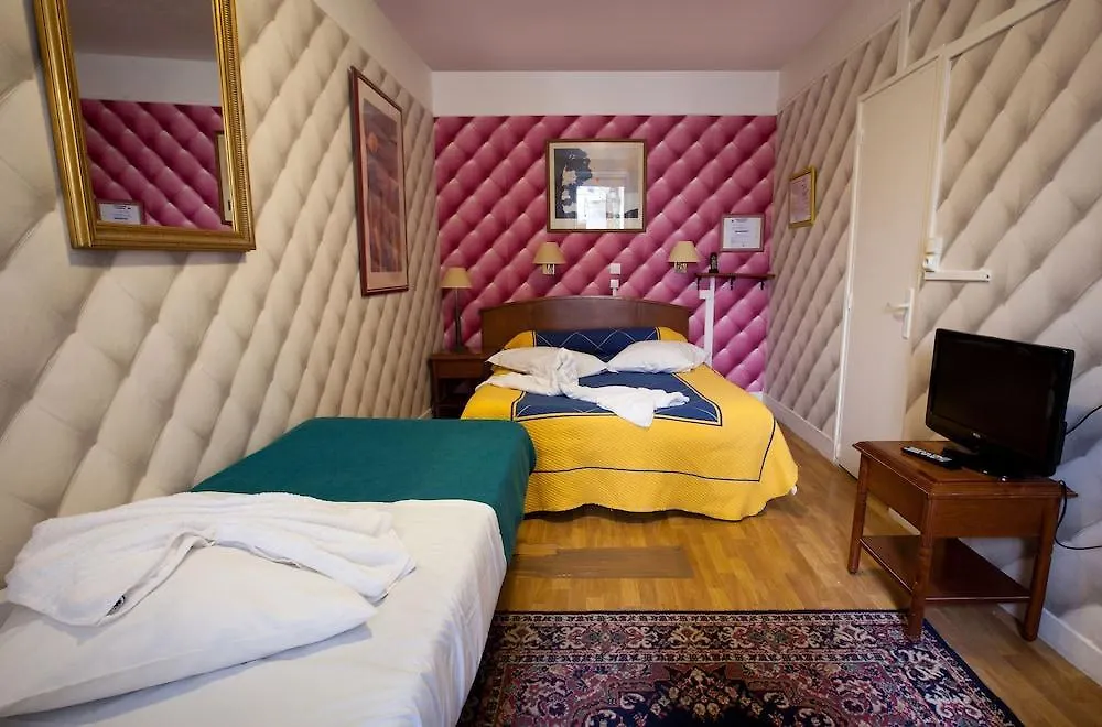 פריז Hotel Aviatic