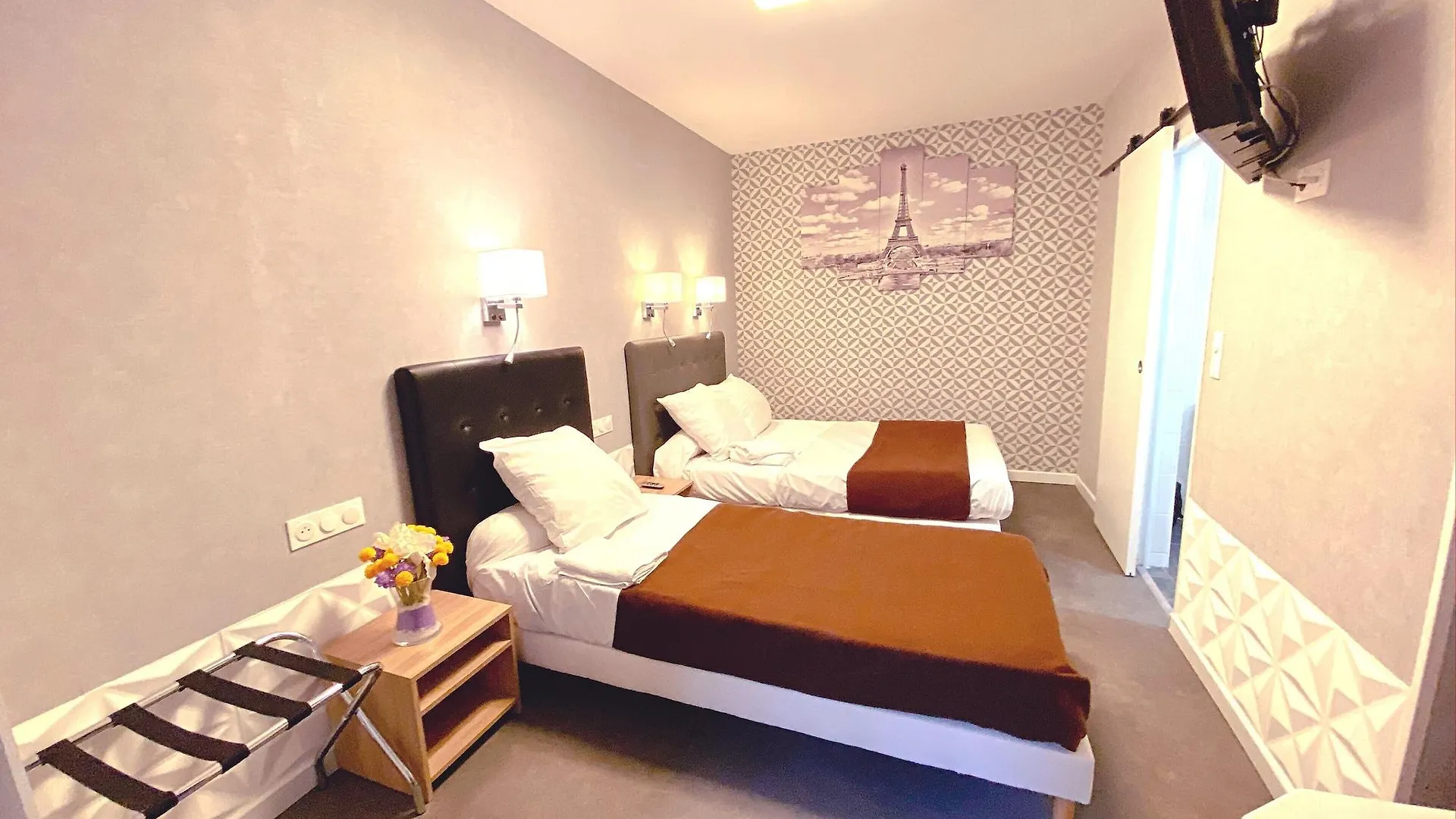 פריז Hotel Aviatic