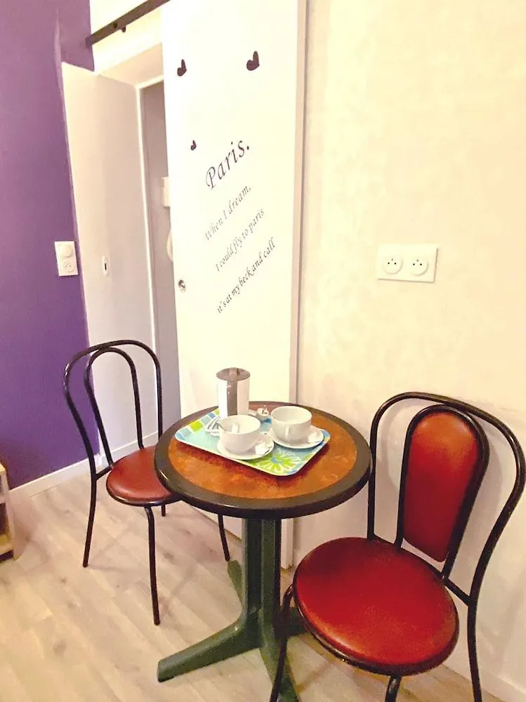 פריז Hotel Aviatic 2*,