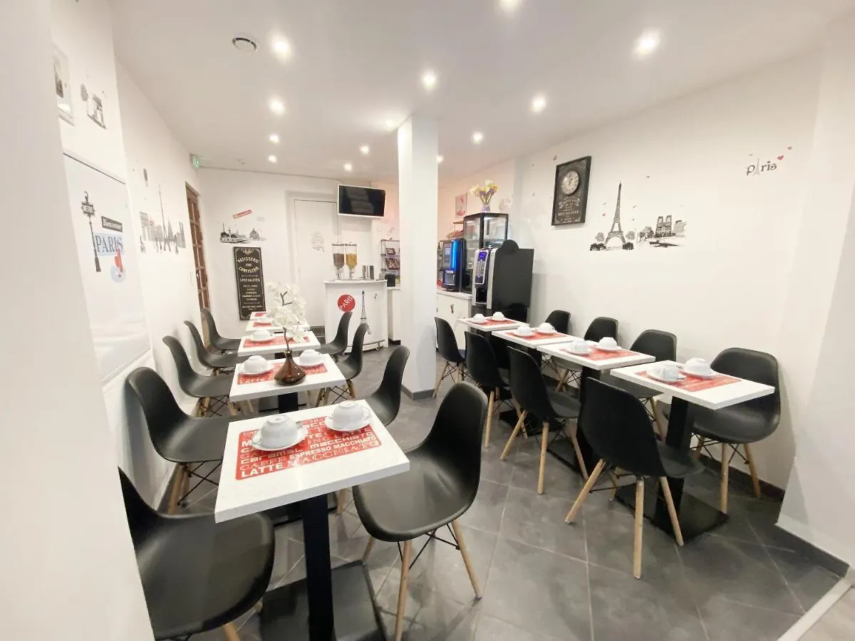 פריז Hotel Aviatic