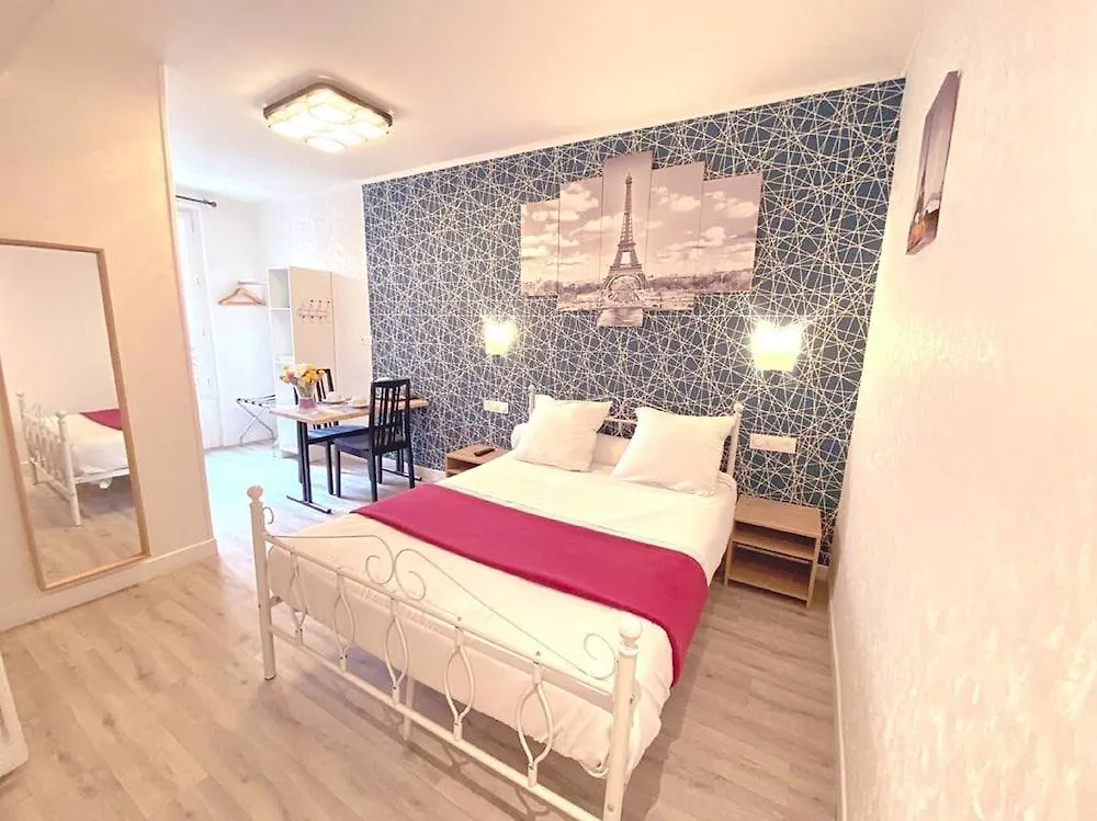 פריז Hotel Aviatic