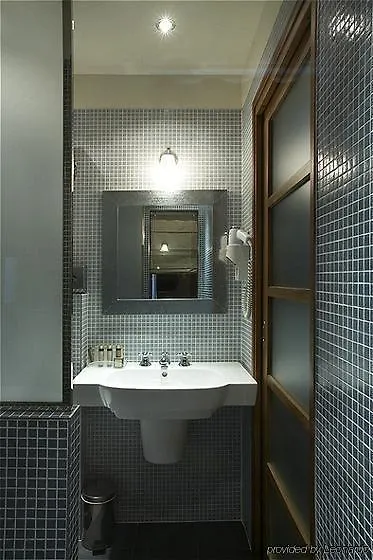 פריז Hotel Aviatic