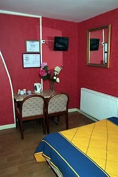 פריז Hotel Aviatic