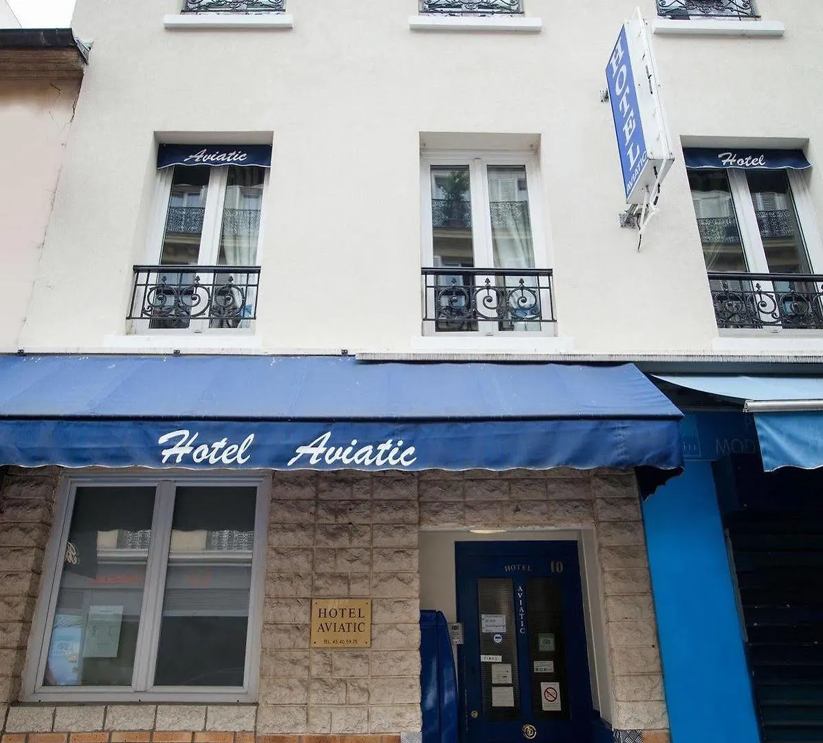 פריז Hotel Aviatic