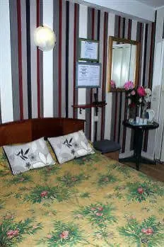 פריז Hotel Aviatic