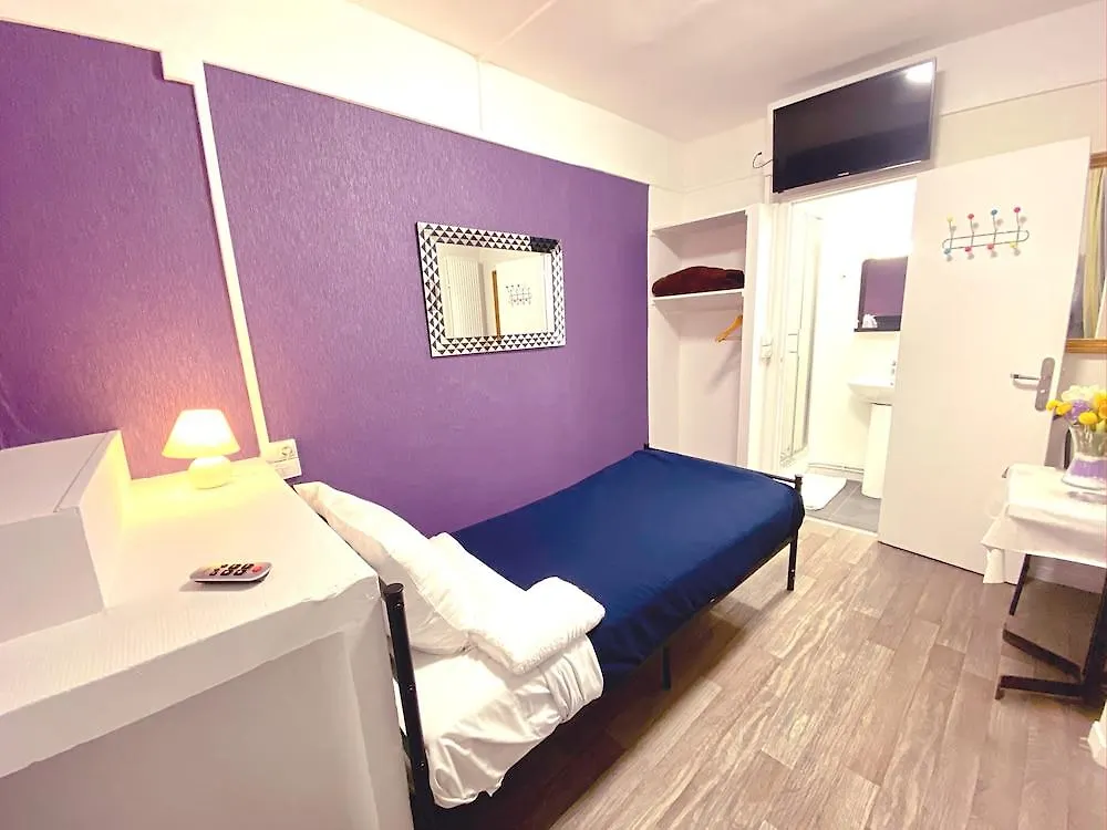 Hotel Aviatic Paris 2*,  França