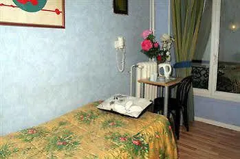פריז Hotel Aviatic